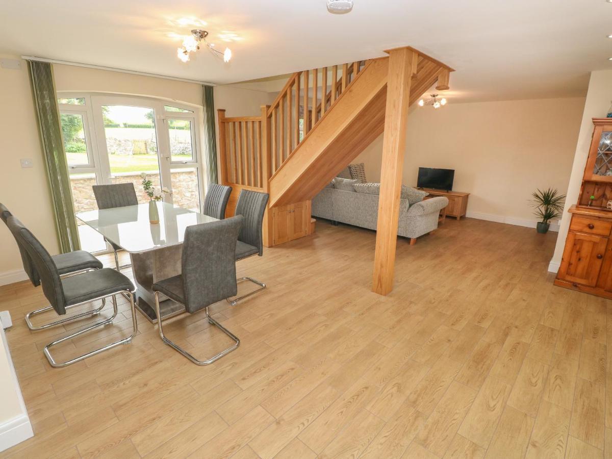 Woodpecker Barn Villa Pontyclun Екстериор снимка