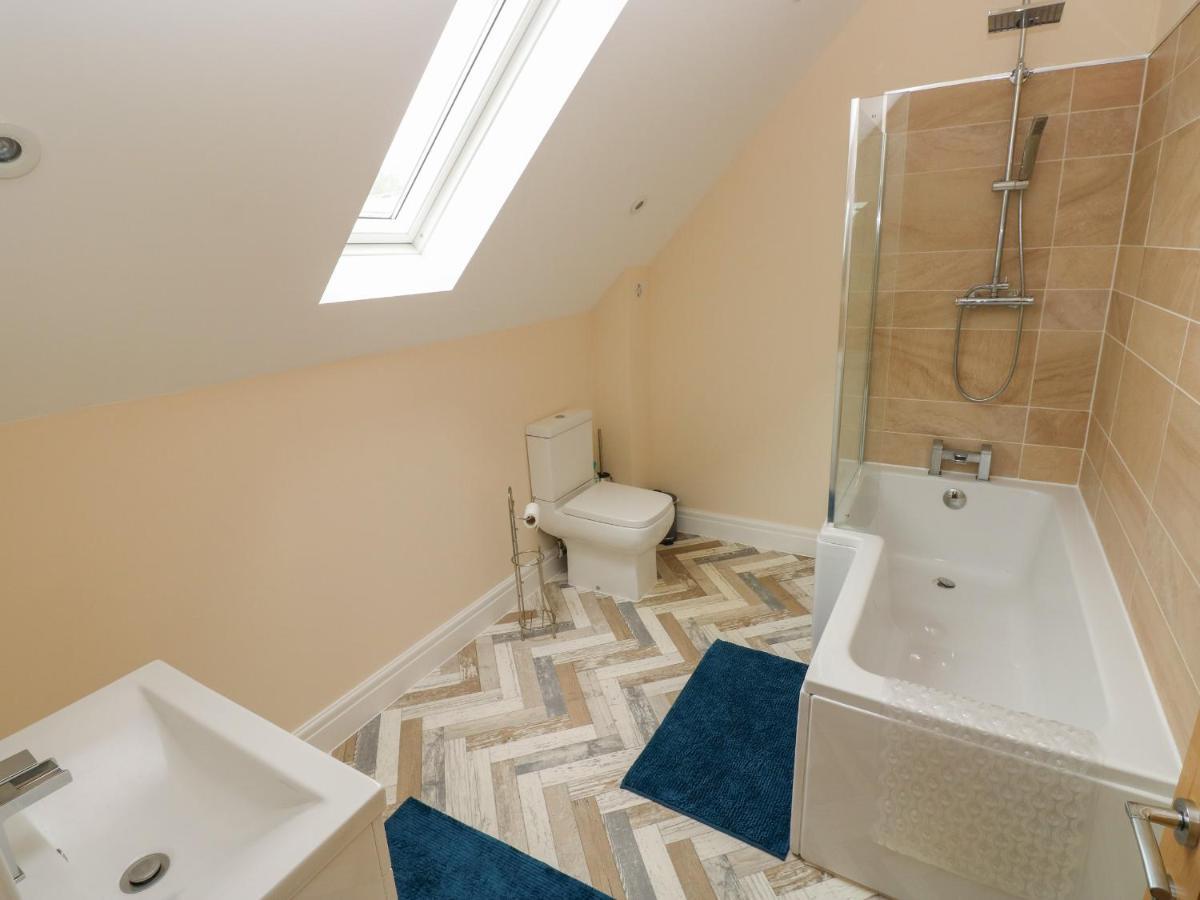 Woodpecker Barn Villa Pontyclun Екстериор снимка